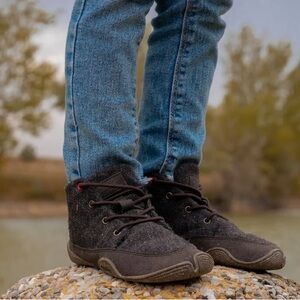 Wildling Shoes (Kids in Chestnut)